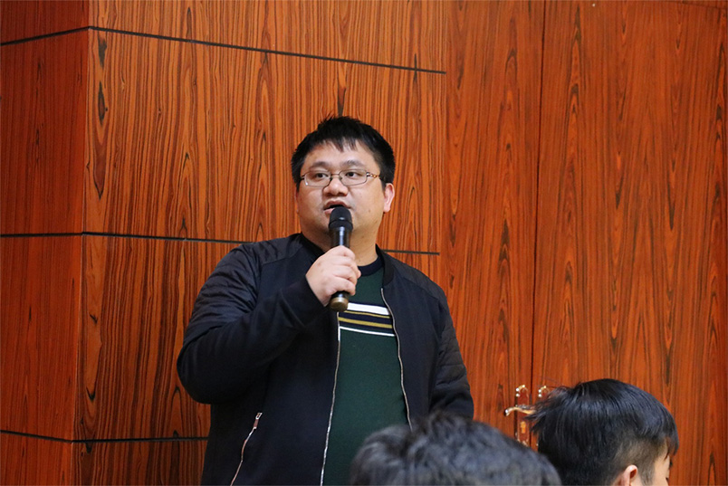 羞羞的网站免费观看陶瓷集團董事長梁有福