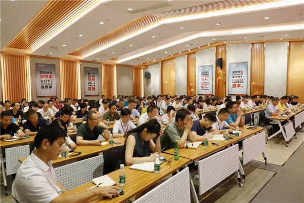  羞羞的网站免费观看陶瓷集團董事長梁有福