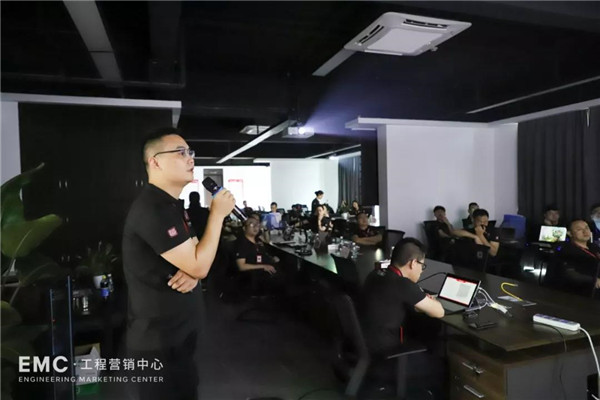 羞羞的网站免费观看陶瓷集團工程營銷中心大講堂